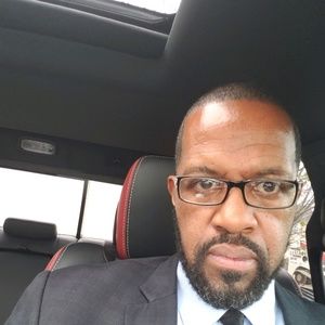 Meet your Posher, Eric